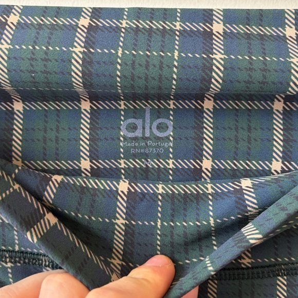 ALO Yoga SET - Occasion Bra & Leggings with Reflective Stripe in Green Plaid - M - Picture 6 of 7